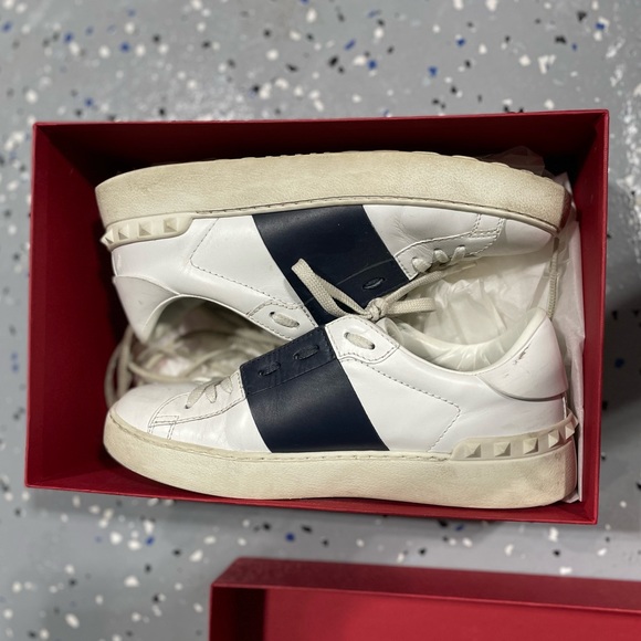 Valentino sneakers - Picture 1 of 4